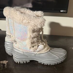 London Fog Iridescent and Gray Fur-Lined Winter Boots size 4 kids